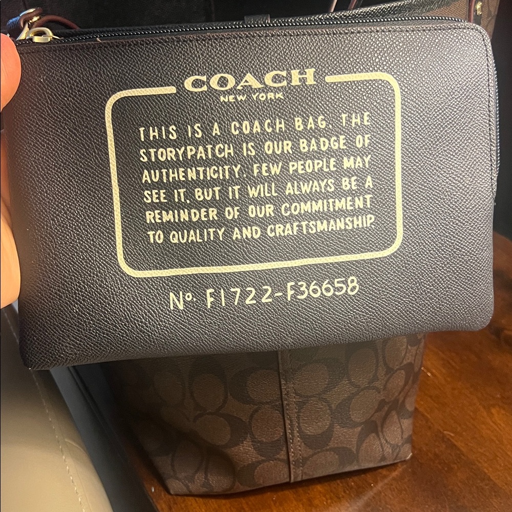 Authentic Coach Brown Signature Canvas Tote with Gold Hardware - Picture 9 of 17